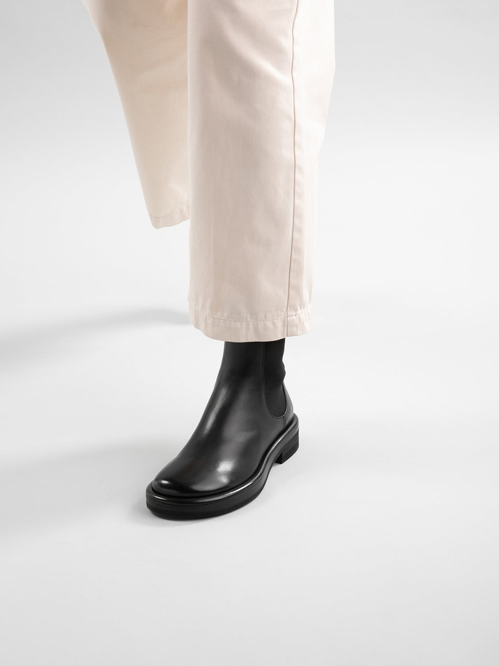 ERA 001 - Black Leather Chelsea Boots