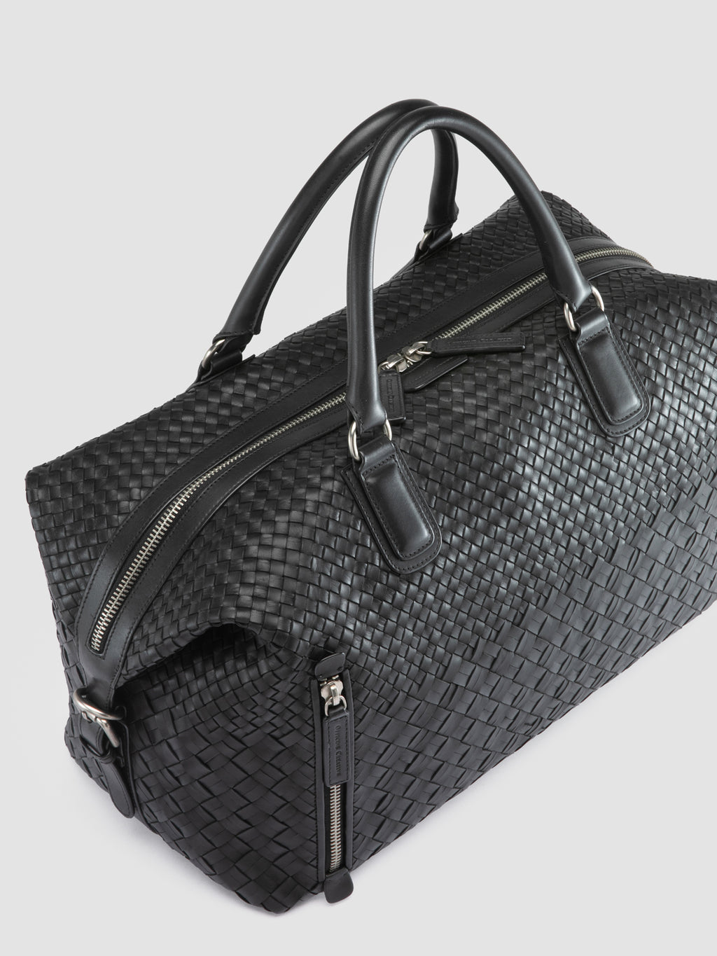 ARMOR 019 - Black Leather Travel Bag - image 2,side view
