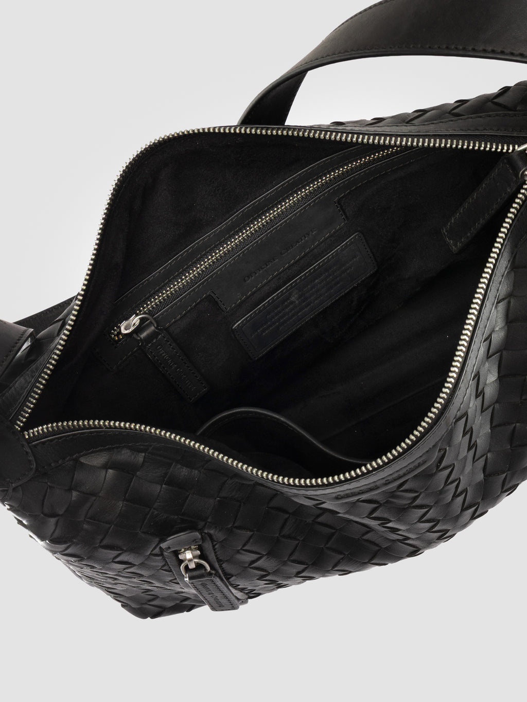 ARMOR 024 - Black Leather Shoulder Bags - image OCBARMO24GAMBL1000TU0 - 6