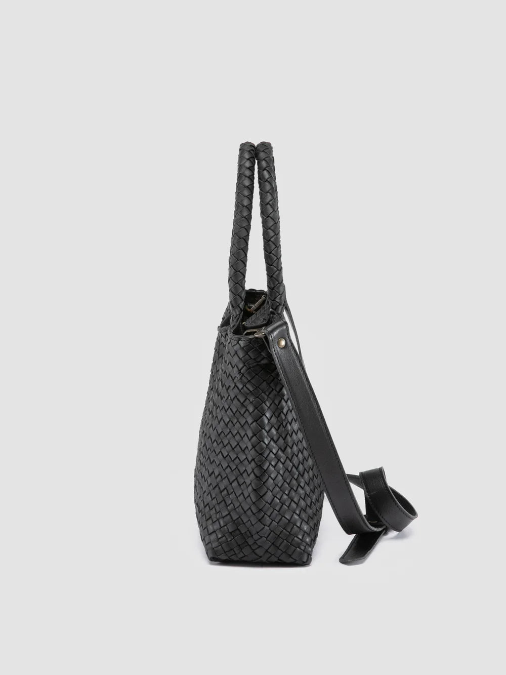 RAQUEL 001 - Black Leather Shoulder Bag - image 5,side view