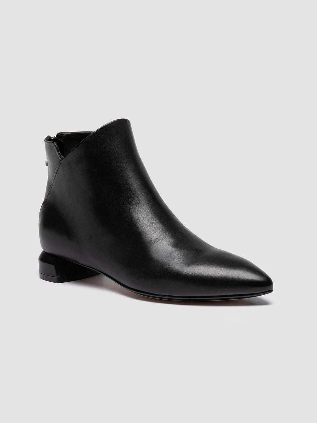 SAGE 108 - Black Leather Zipped Boots