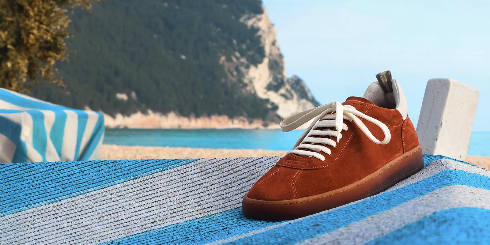 OFFICINE CREATIVE - Men's red suede sneakers